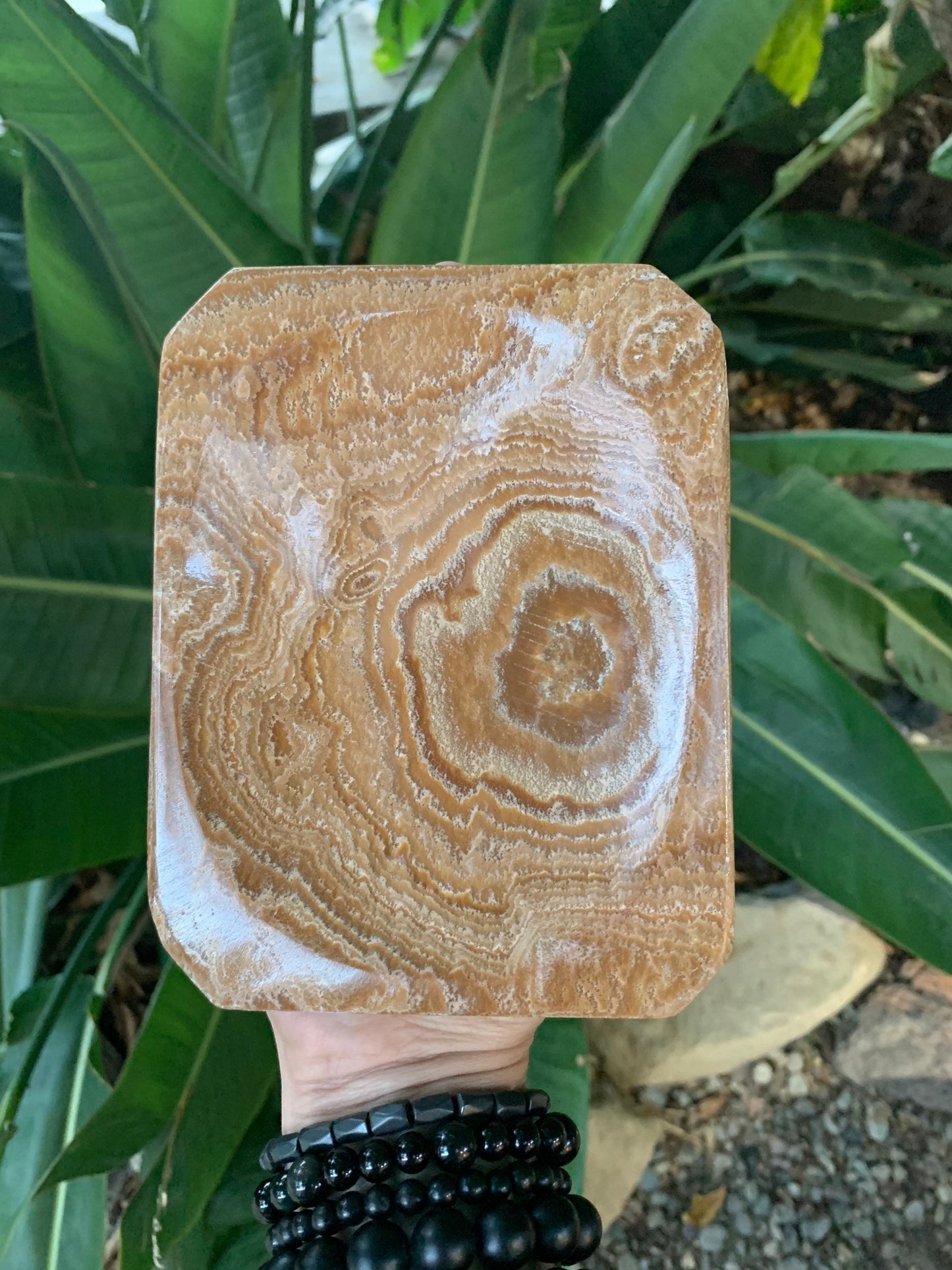 Aragonite Dish, Aragonite Plate, Father's Day Gift, Soap Dish, Jewelry Dish, Trinket Dish, Home Decor, Home Accessories, Crystal dish