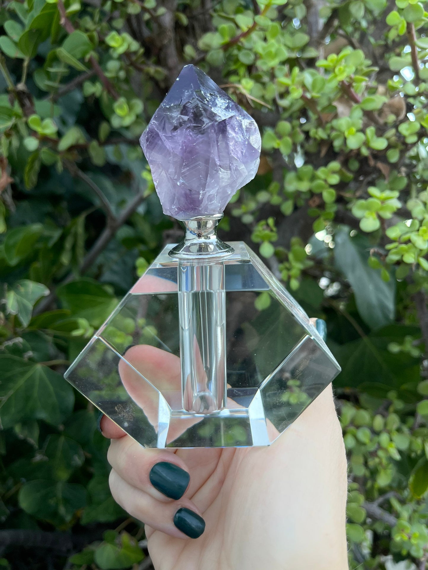 Amethyst Perfume Bottle, Amethyst Point Bottle Topper, Cut Glass Bottle, Decorative Bottles, Best Holiday gifts, Essential Oil Gift for her