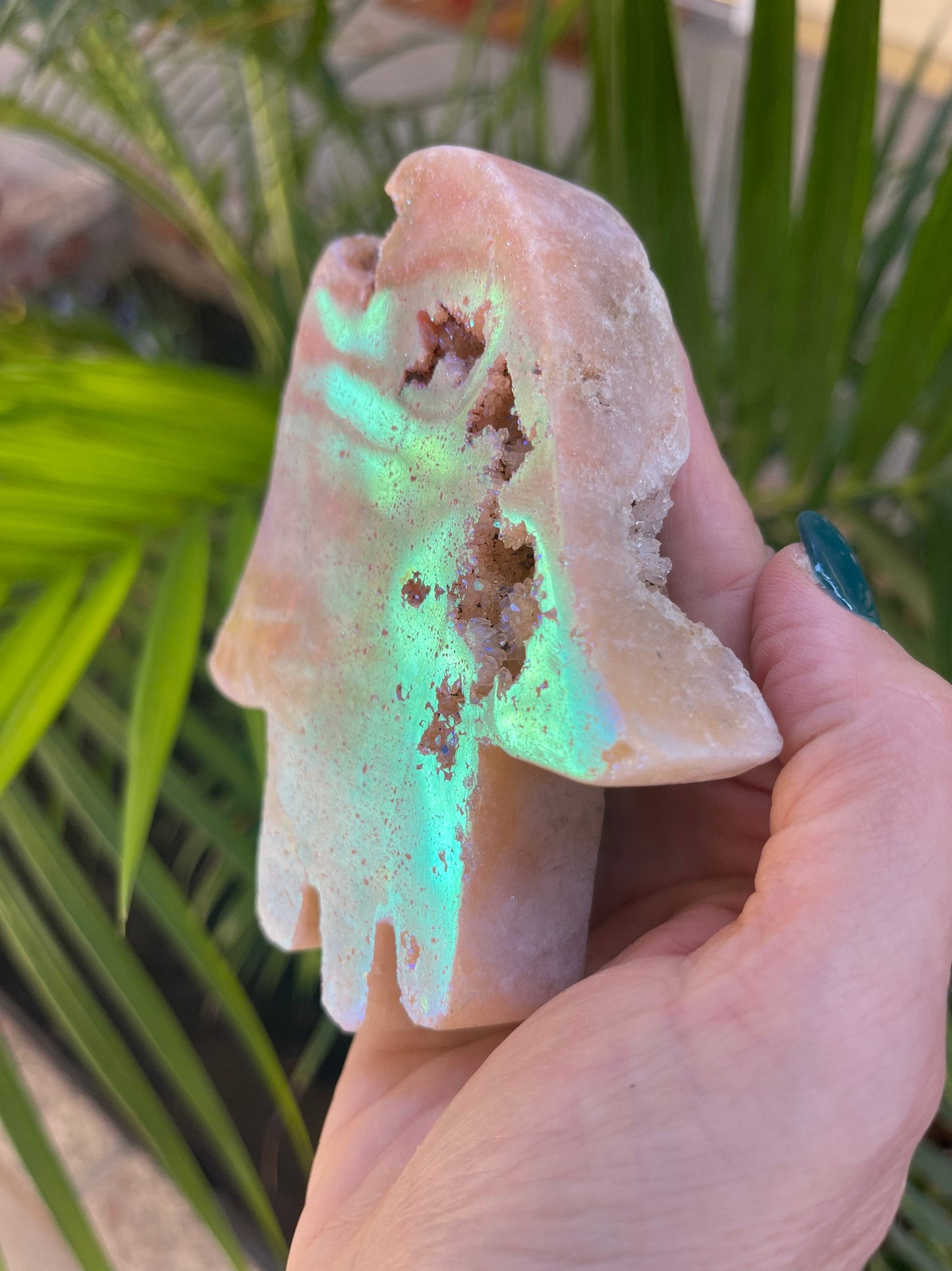 Aura Crystals, Aura Pink Amethyst Hamsa, Hamsa, Angel Aura,Holiday Gifts, Amethyst Hamsa, Amethyst Home Accessories, Home Decor, Love