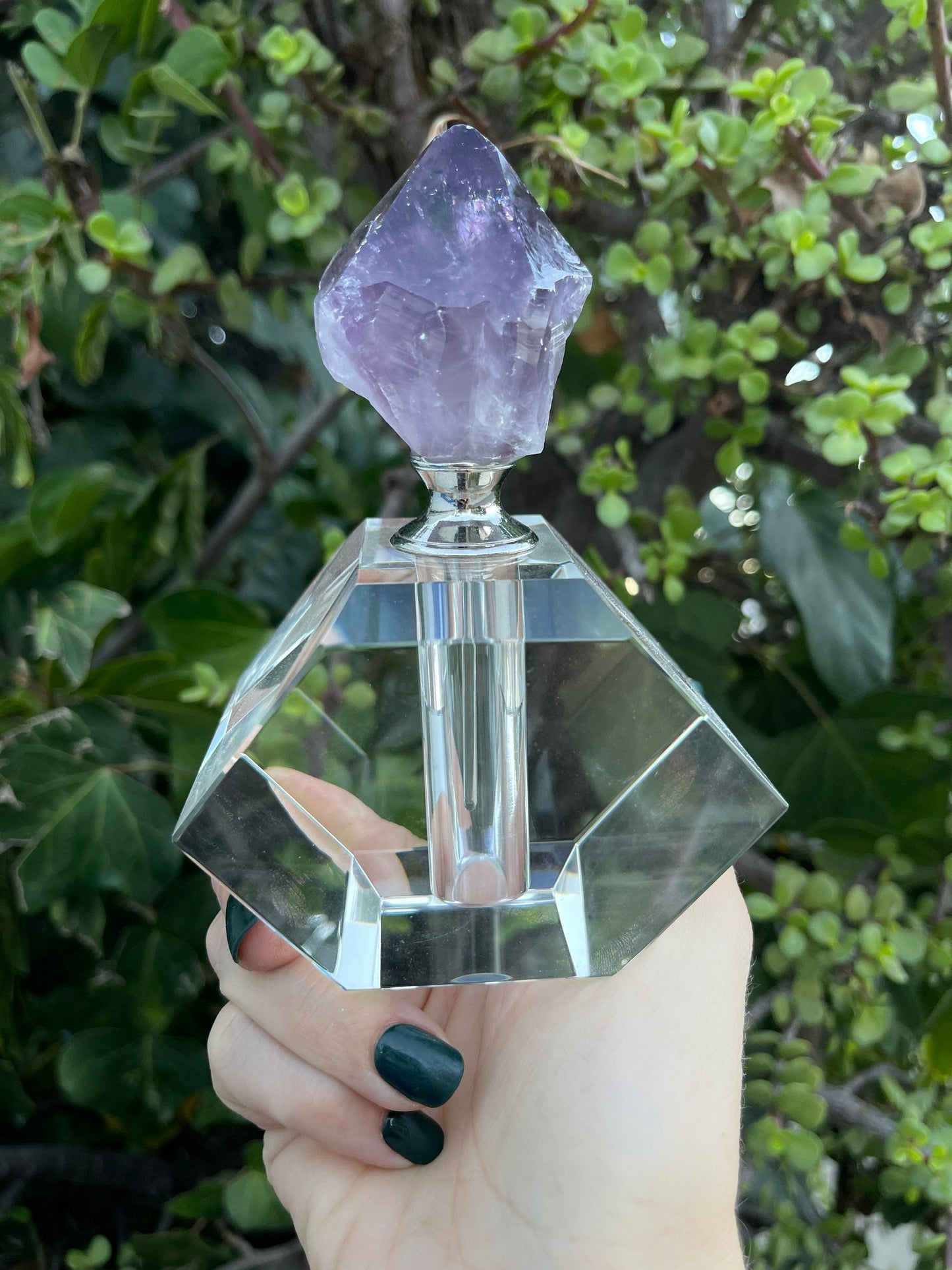 Amethyst Perfume Bottle, Amethyst Point Bottle Topper, Cut Glass Bottle, Decorative Bottles, Best Holiday gifts, Essential Oil Gift for her