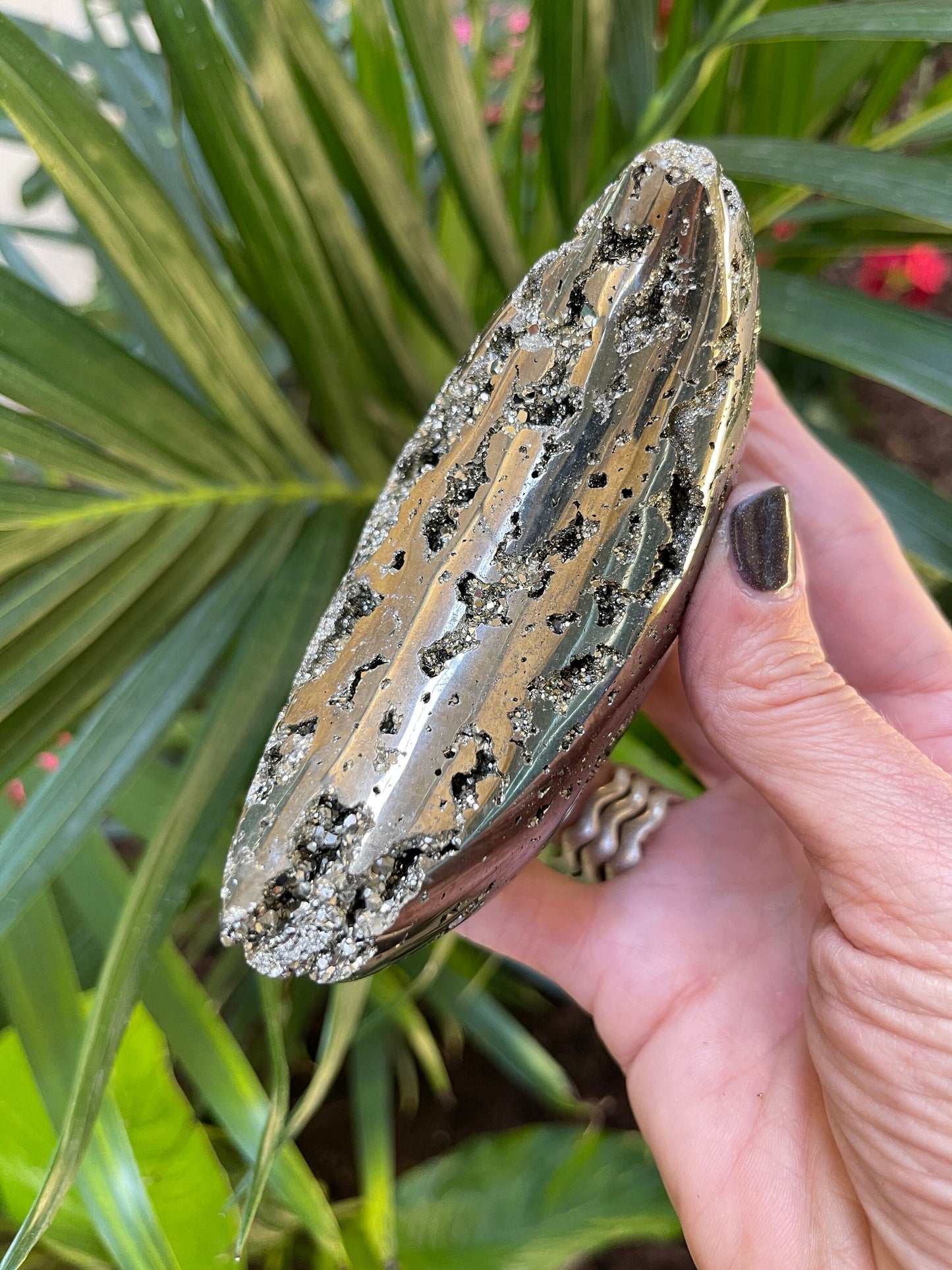 Pyrite Moon Carving, Crescent Moon, Crystal Moons, Moon Rituals, Abundance Crystals, Astrology Gifts, Moon Phase Decor, Lunar Phases