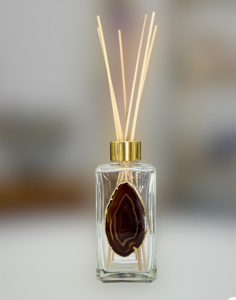 Agate Adorned Reed Diffuser: Luxury Essential Oil Vessel