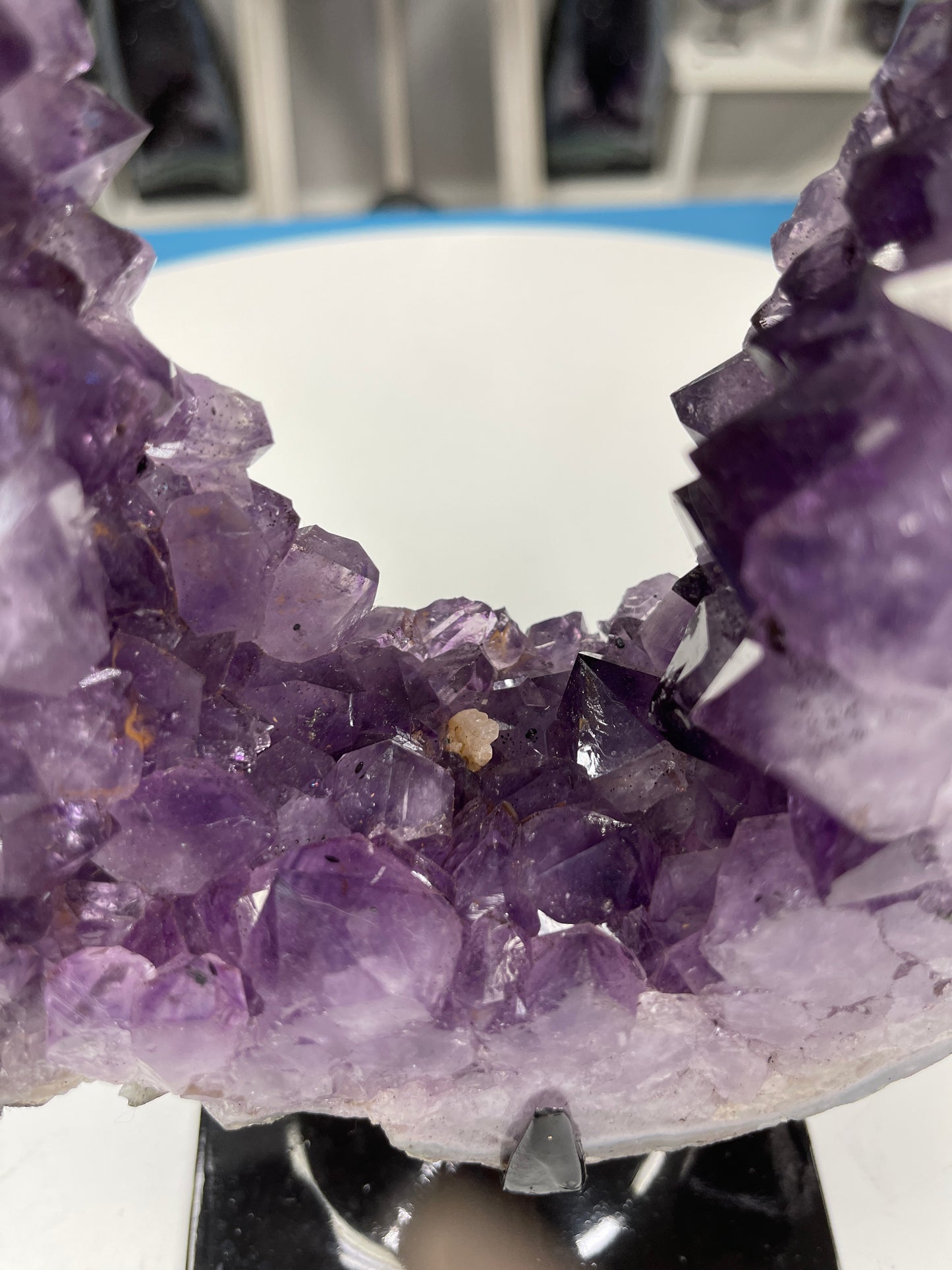 Large Amethyst Portal