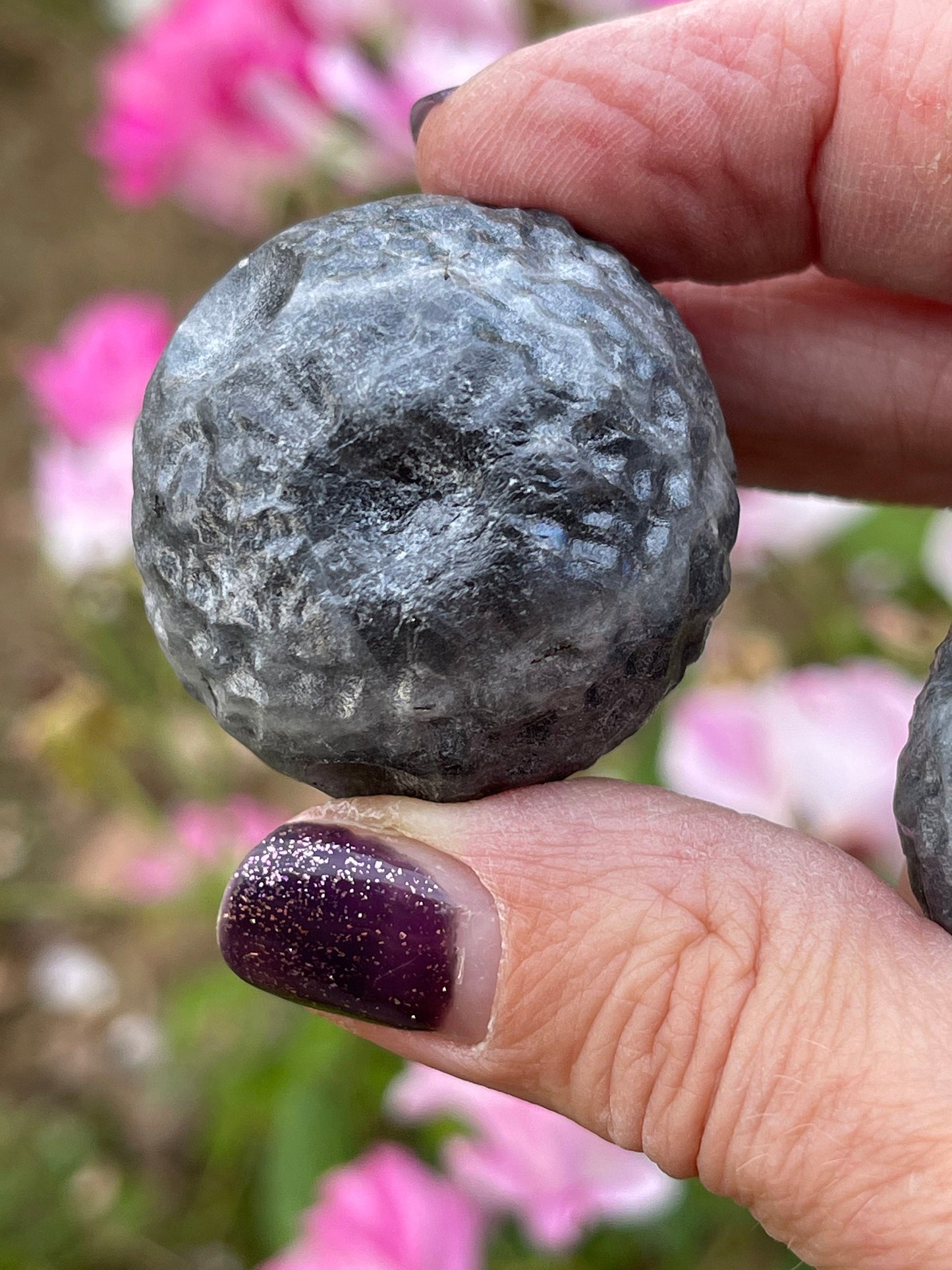 Purple Labradorite Moon, Full Moon Carving, Full Moon Ritual, Sunset Labradorite, Labradorite Carvings, Spectrolite, Reiki