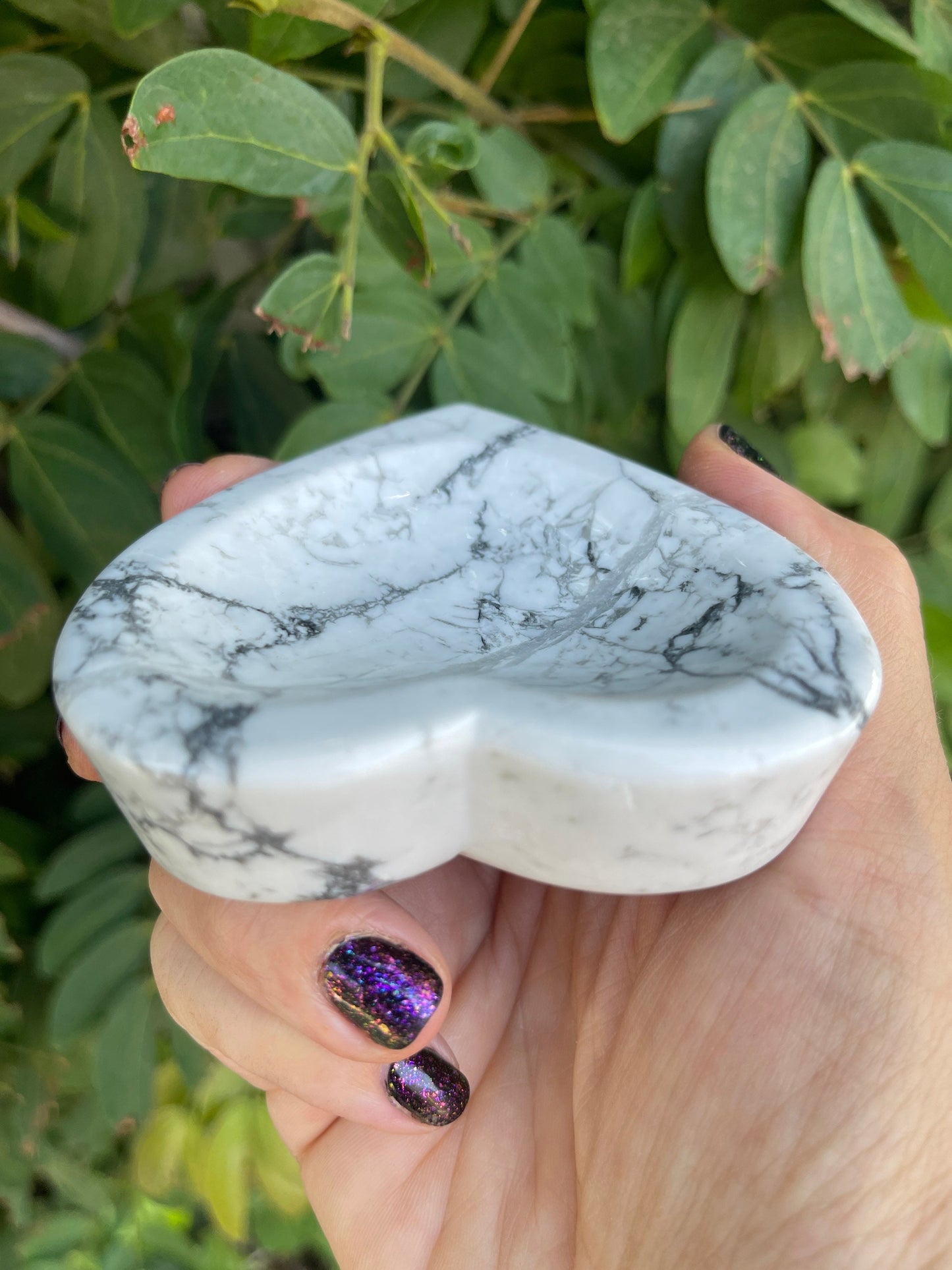 Howlite Heart Dish , Howlite Heart Bowl, Howlite Bowl, Home Decor, Crystal Bowl, Home Accessories, Reiki, Crystal Shop, Hearts
