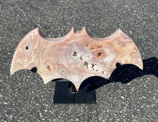 XL Pink Amethyst Bat, Large Luxury Druzy Crystal Bat Carving, Halloween Crystal Decor, Amethyst Statement Crystal, Witchy Aesthetic