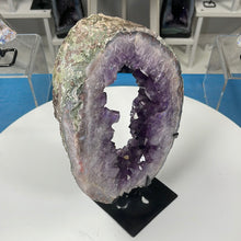 Large Amethyst Portal