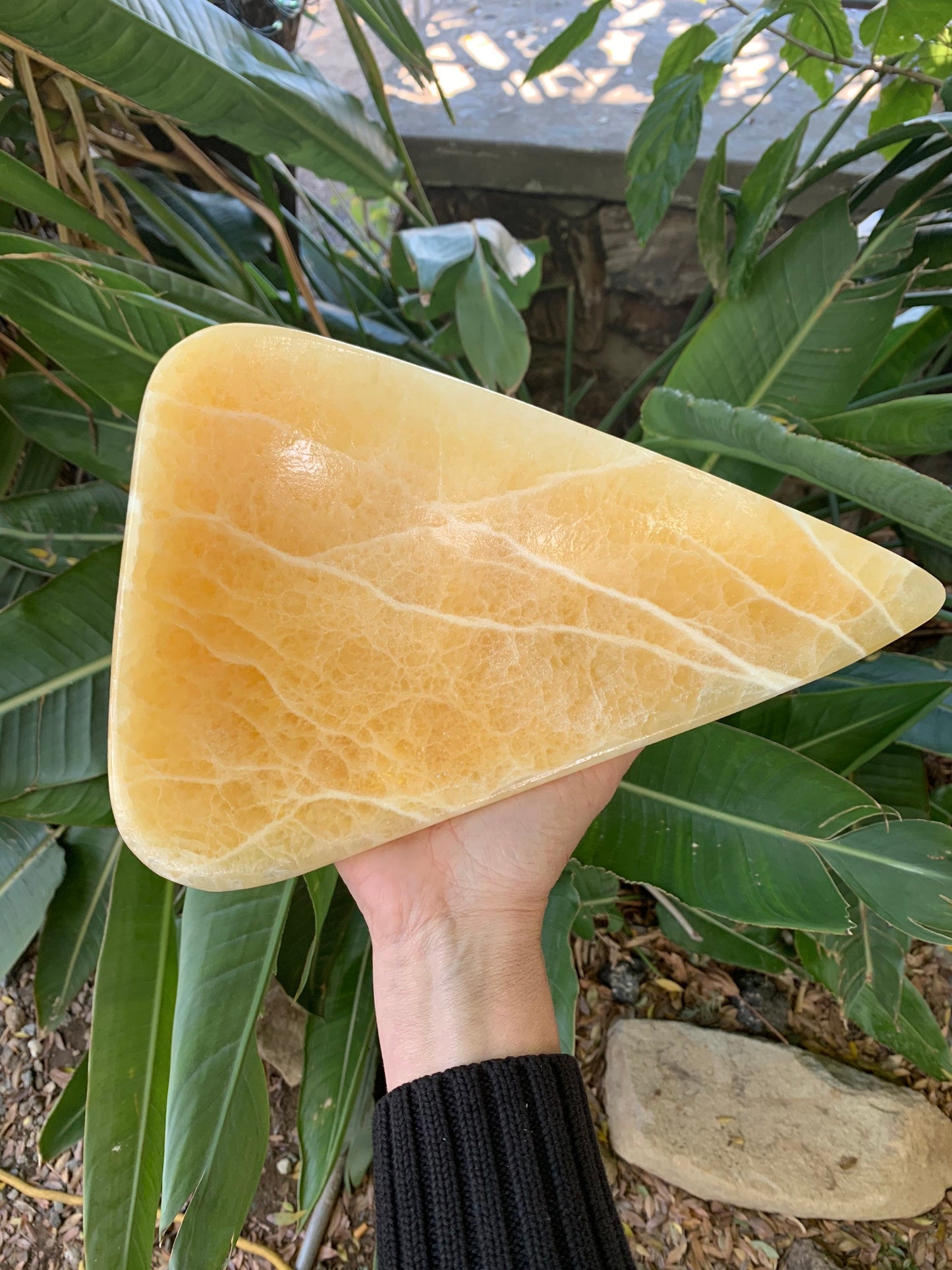 Large Calcite Bowl, Calcite Dish, Triangle Dish, Home Decor, Home Accessories, Reiki, Crystal Shop, Gems & Minerals