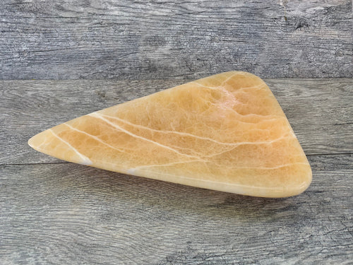 Large Calcite Bowl, Calcite Dish, Triangle Dish, Home Decor, Home Accessories, Reiki, Crystal Shop, Gems & Minerals