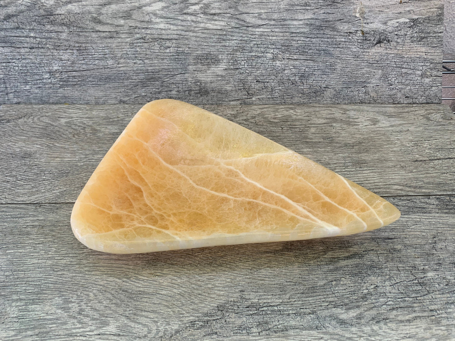 Large Calcite Bowl, Calcite Dish, Triangle Dish, Home Decor, Home Accessories, Reiki, Crystal Shop, Gems & Minerals