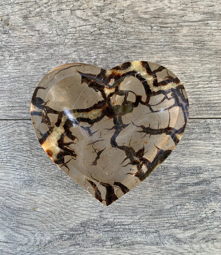 Heart Bowl,Hearts, Large Septarian Bowl, Septarian Heart Dish, Calcite Bowl, Home Decor, Home Accessories, Reiki, Crystal Shop